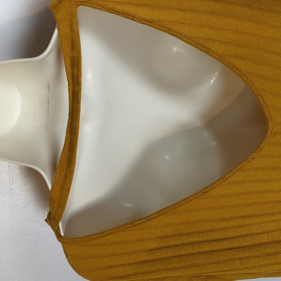 FP Beach 2-Piece Set - Picture 10 of 15